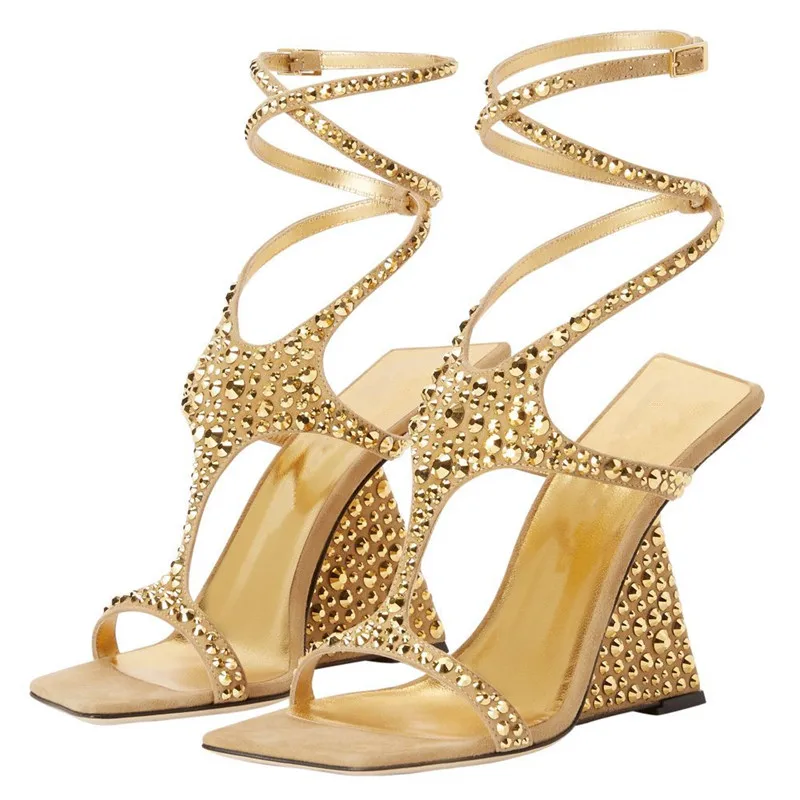 Europeu e Americano de Moda feminina Sandálias Sexy Novo Luxo Strass Pulseira de Tornozelo Botão de Salto Alto Sapatos de Casamento do Diamante