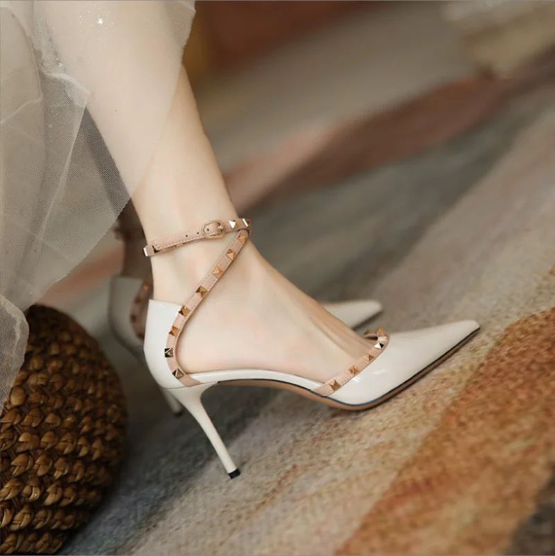 Mulheres De Salto Bombas De Moda Verão Sexy Rebites Dedo Apontado Festa De Casamento Sapatos De Salto Alto Da Mulher De Sandálias Zapatos Mujer